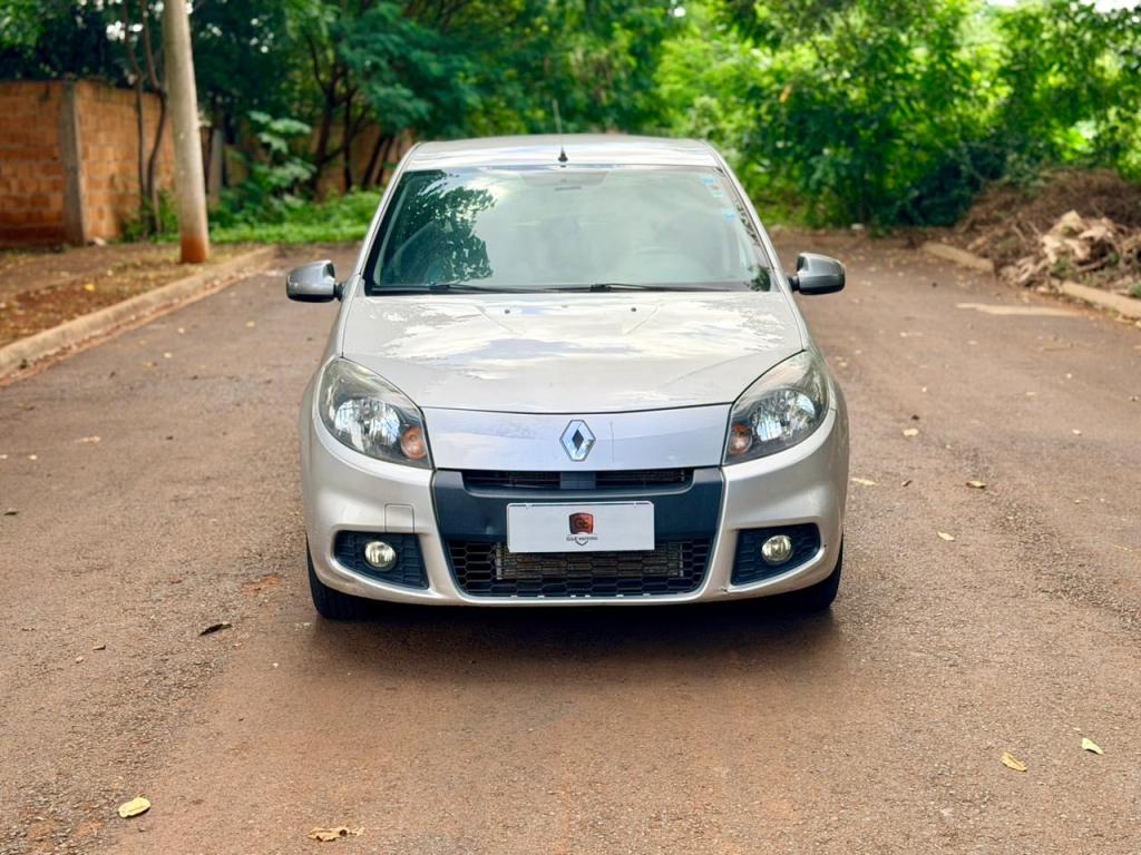 Sandero foto 4